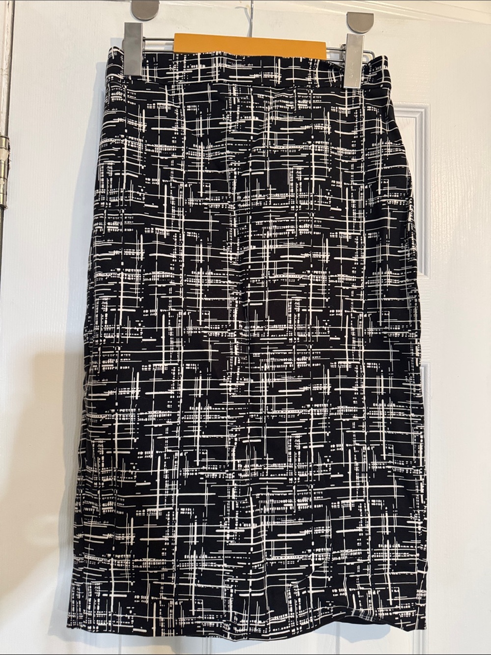 RW&CO Black & White Abstract Print Pencil Skirt Size 4